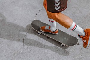 Skateboarder mit Old School Socken